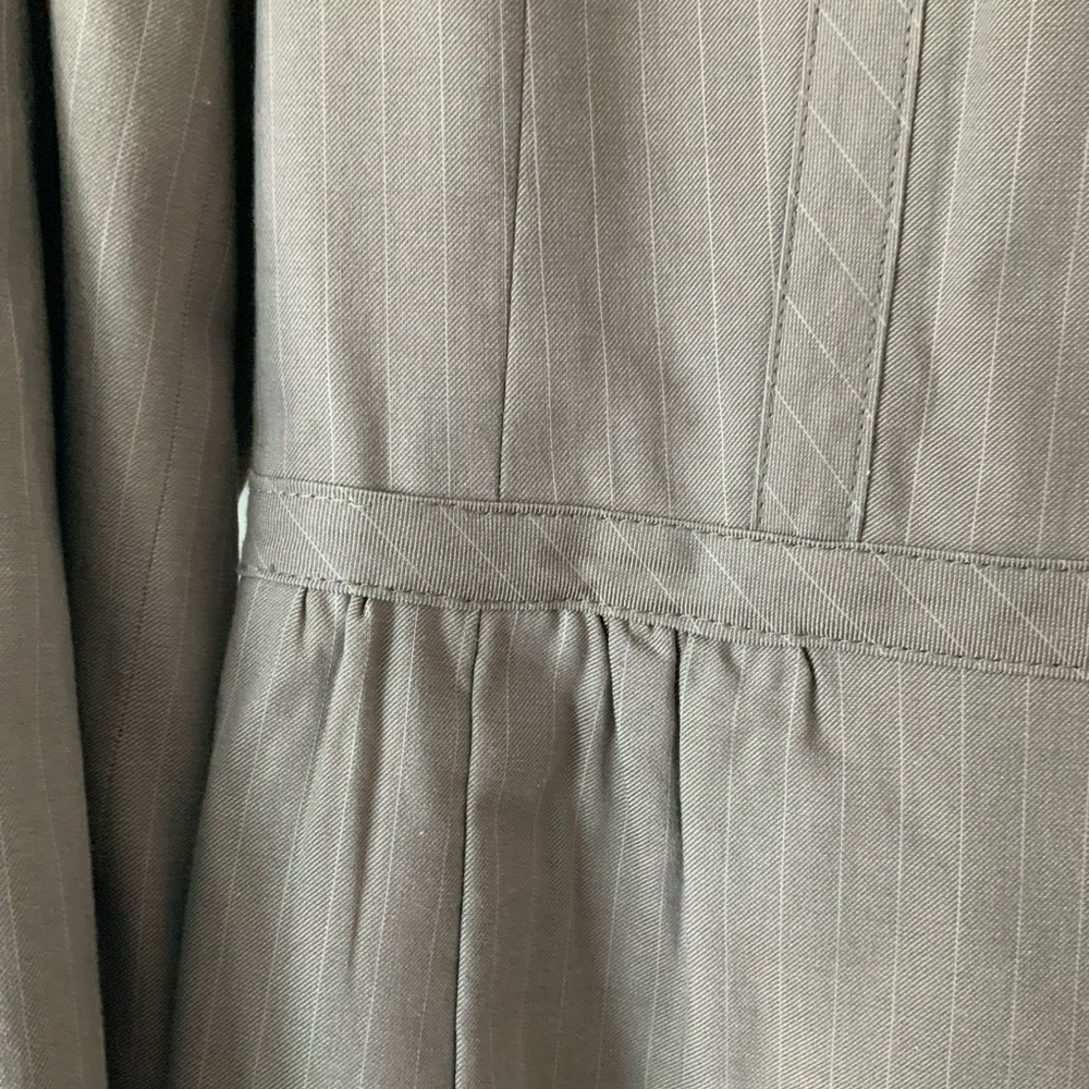 Ladies Suit - Picture 4 of 16